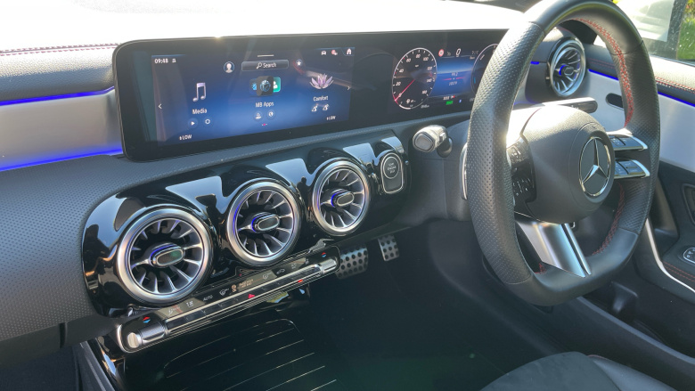 Mercedes-Benz CLA 250e AMG Line Premium 5dr Tip Auto Estate